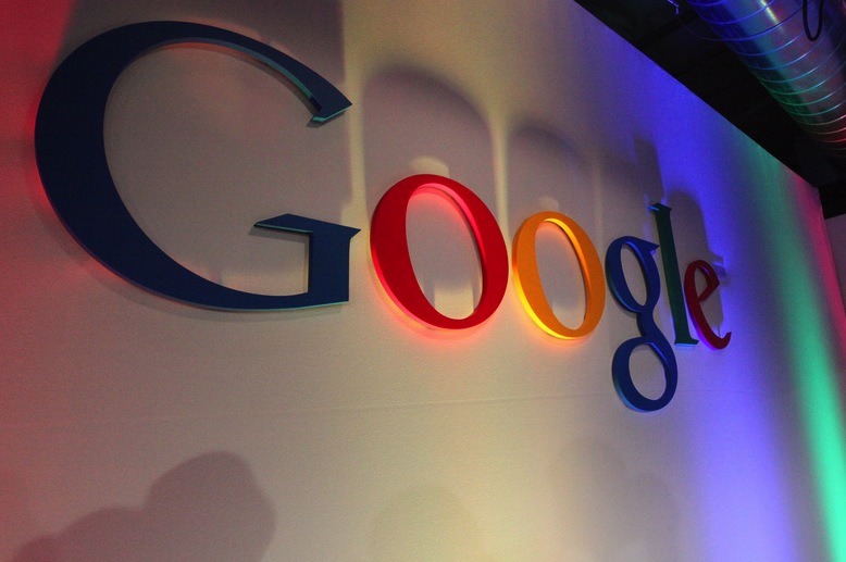 Google pays 10 USD billion to maintain market share monopoly