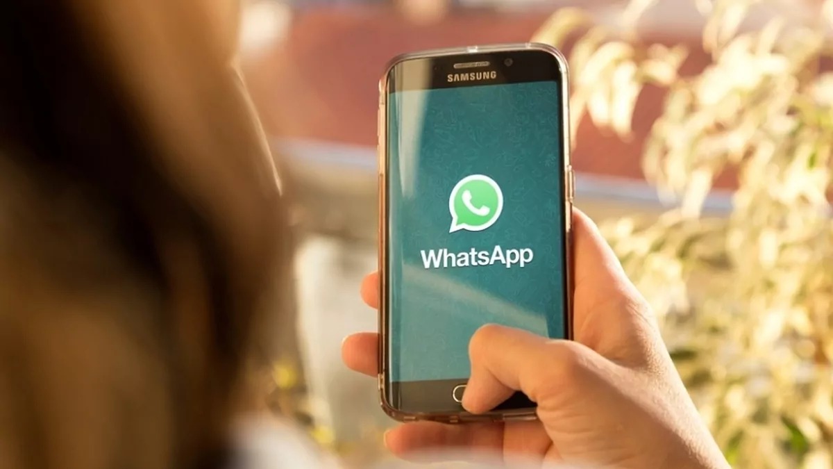 WhatsApp launches new AI-powered chats’ feature for beta testers