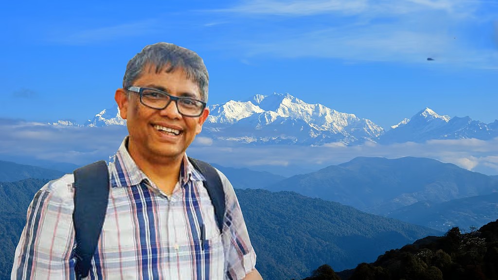 বিদেশে থেকেও কাঞ্চনজঙ্ঘার স্মৃতি আঁকড়ে আছেন উত্তরের প্রবাসী, জানালেন তাঁর শৈশবের গল্প