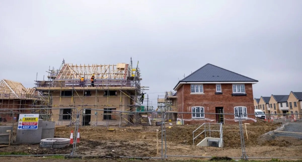 London’s Soaring Rent Crisis Deepens Amid Nationwide Shortfall