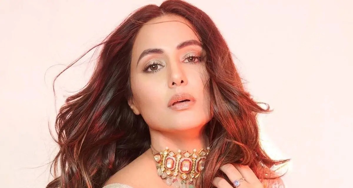 Air pollution impact: Hina Khan struggles with cough, breathlessness in Mumbai