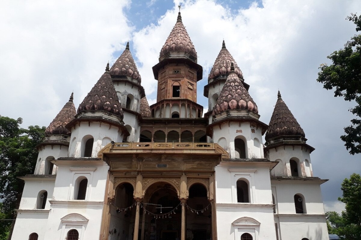 শীতের ছুটিতে ঘুরে আসুন ঐতিহ্যে মোড়া এই তিন মন্দির