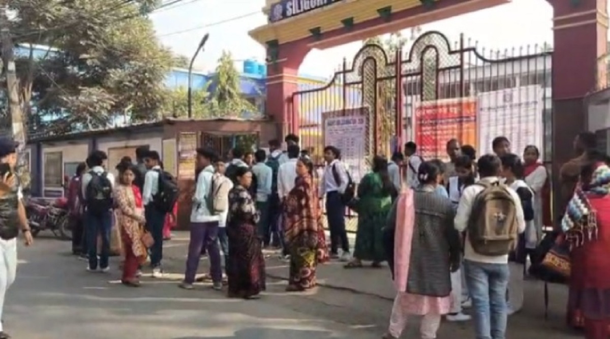 কড়া নিরাপত্তায় আজ থেকে শুরু মাধ্যমিক পরীক্ষা, ৯ লক্ষের বেশি পরীক্ষার্থী, মুখ্যমন্ত্রীর শুভেচ্ছা