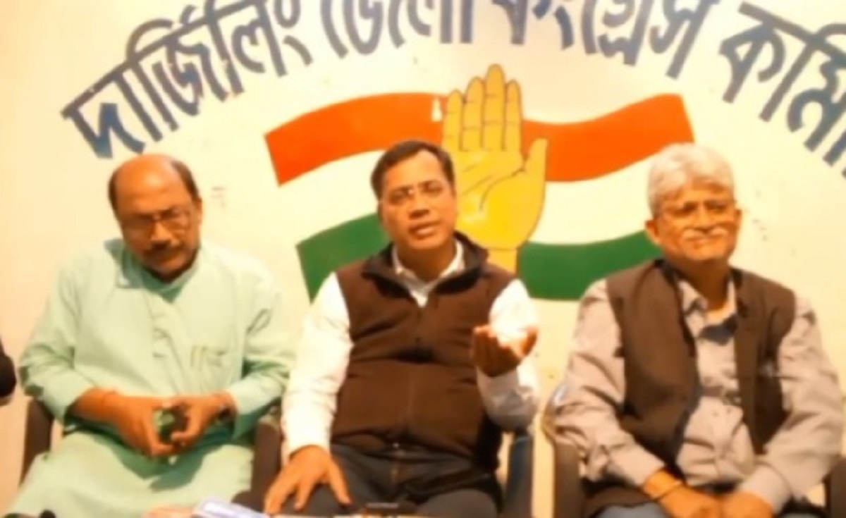 বিধানসভা ভোটের আগে দার্জিলিংয়ে সংগঠন গোছাতে কংগ্রেসের বৈঠক, উপস্থিত এআইসিসি অবজারভার প্রকাশ যোশী